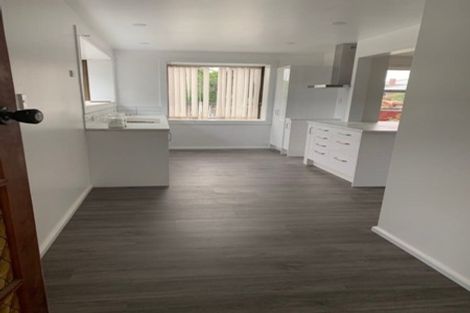 Photo of property in 16 Ilfracombe Place, Burnside, Christchurch, 8053