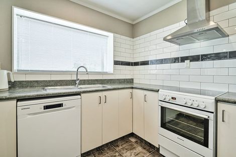 Photo of property in 1/217 Mcleod Street, Camberley, Hastings, 4120