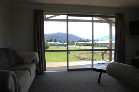Photo of property in 44 Orbell Crescent, Te Anau, 9679