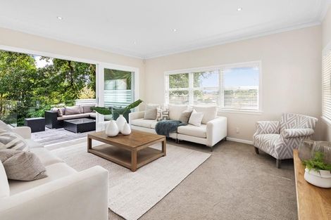 Photo of property in 9 Korau Road, Greenlane, Auckland, 1051