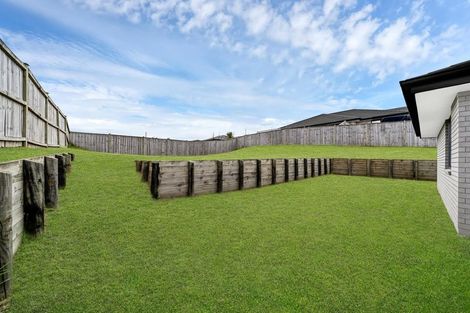 Photo of property in 24 Peacock Place, Pokeno, 2402