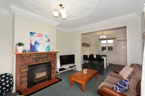 Photo of property in 172 Macandrew Road, South Dunedin, Dunedin, 9012