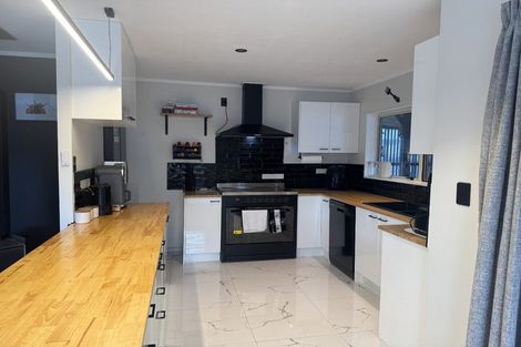 Photo of property in 49c Esmeralda Street, Welcome Bay, Tauranga, 3112