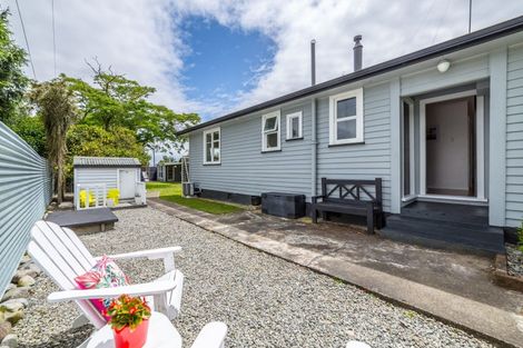 Photo of property in 21 Brooklyn Road, Carterton, 5713