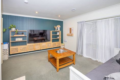 Photo of property in 12 Hastings Place, Hamilton Lake, Hamilton, 3204