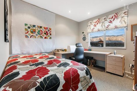 Photo of property in 18 Pisa Moorings Road, Mount Pisa, Cromwell, 9383