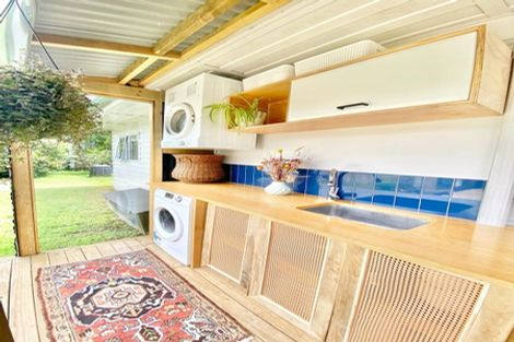 Photo of property in 17 Forest Road, Raumati South, Paraparaumu, 5032