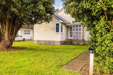 Photo of property in 16 Manchester Street, Patea, 4520