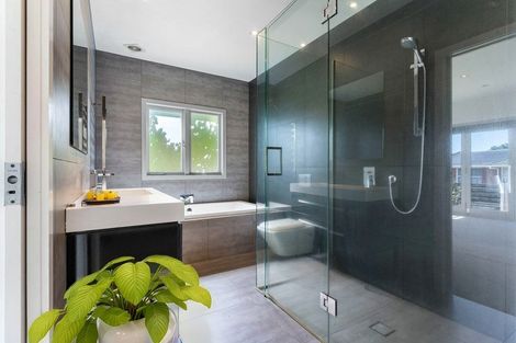 Photo of property in 92 Moore Street, Howick, Auckland, 2014