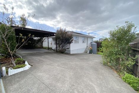 Photo of property in 32 Fitzwater Place, Henderson, Auckland, 0612