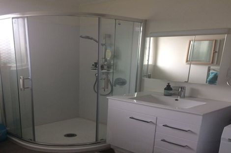 Photo of property in 2/43 Dale Crescent, Pakuranga, Auckland, 2010