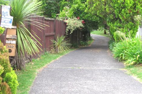 Photo of property in 342 Glenfield Road, Glenfield, Auckland, 0629