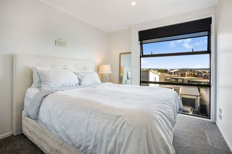 Photo of property in 8 Raranga Lane, Hobsonville, Auckland, 0616