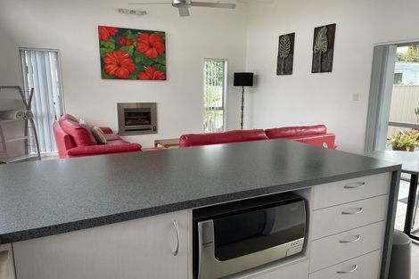 Photo of property in 8 Papaka Road, Ngunguru, Whangarei, 0173