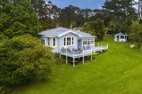 Photo of property in 458 Wairere Road, Waitakere, Henderson, 0782
