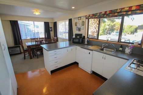 Photo of property in 16 Otter Street, Oamaru North, Oamaru, 9400