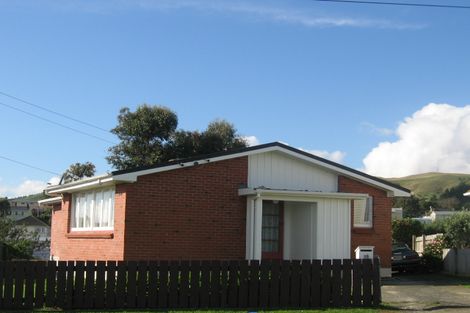 Photo of property in 15 Justine Street, Cannons Creek, Porirua, 5024