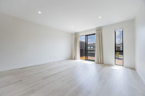 Photo of property in 8 Parenga Lane, Kumeu, 0810