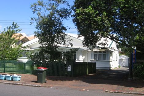 Photo of property in 55 Omahu Road, Greenlane, Auckland, 1051
