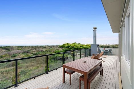 Photo of property in 5 Somerset Grove, Waitarere Beach, Levin, 5510