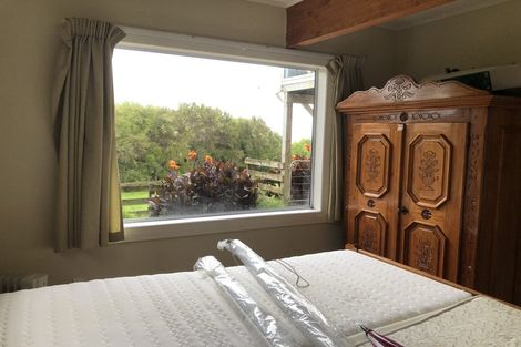 Photo of property in 337e Clarks Beach Road, Clarks Beach, Pukekohe, 2679