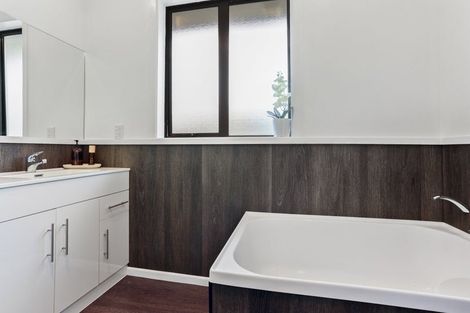 Photo of property in 13 East Belt, Rangiora, 7400