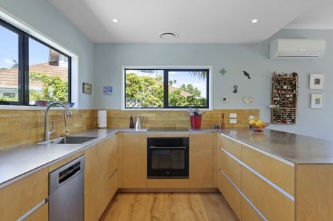 Photo of property in 3/63 Beachville Road, Redcliffs, Christchurch, 8081