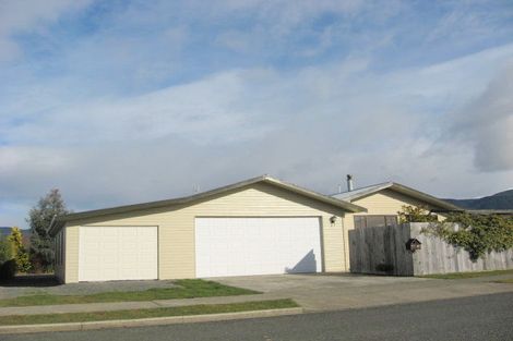 Photo of property in 18 Pop Andrew Drive, Te Anau, 9600