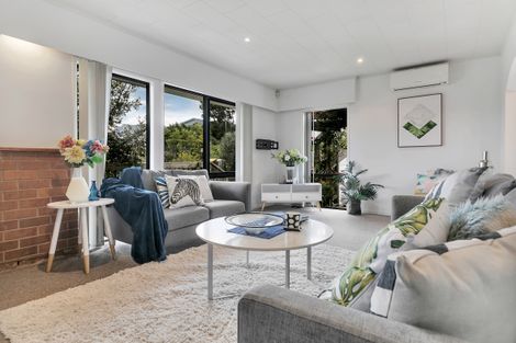 Photo of property in 4 Chamberlain Road, Massey, Auckland, 0614