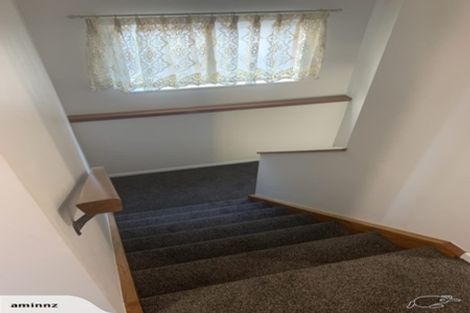 Photo of property in 27 Paddington Grove, Karori, Wellington, 6012