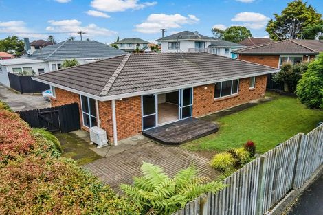 Photo of property in 2/10 Mangarata Avenue, Papatoetoe, Auckland, 2025