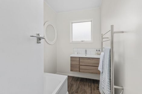 Photo of property in 242 Wellington Road, Wainuiomata, Lower Hutt, 5014