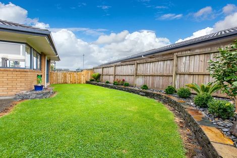Photo of property in 11/72 Swanson Road, Henderson, Auckland, 0610