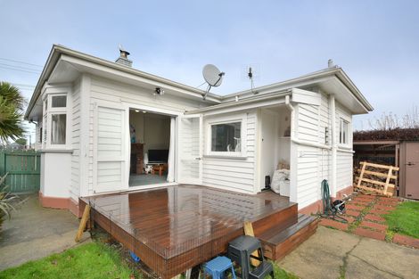 Photo of property in 172 Macandrew Road, South Dunedin, Dunedin, 9012