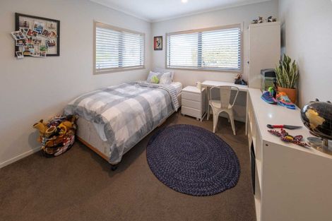 Photo of property in 14 Will Street, Huapai, Kumeu, 0810