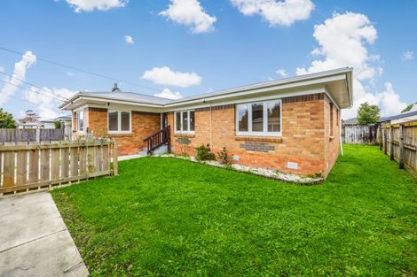 Photo of property in 33 Rollerson Street, Papakura, 2110