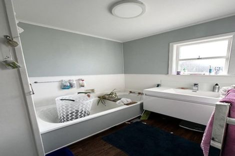 Photo of property in 6 Paulette Place, Queenwood, Hamilton, 3210