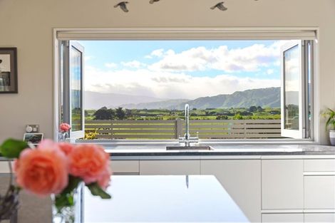 Photo of property in 25 Mahurenga Lane, Te Horo, Otaki, 5581