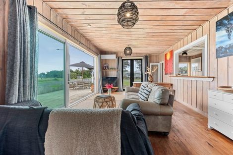 Photo of property in 11 Hector Place, Opunake, 4616