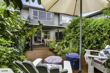 Photo of property in 4/42 Sheridan Drive, New Lynn, Auckland, 0600