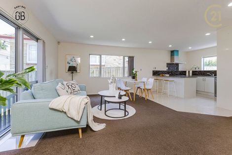 Photo of property in 61a Halver Road, Hillpark, Auckland, 2102