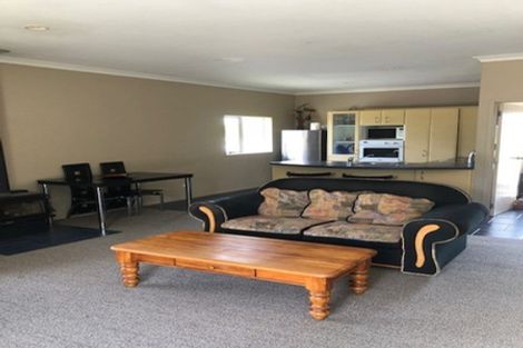 Photo of property in 695 Grasslands Drive, Cambridge, 3493