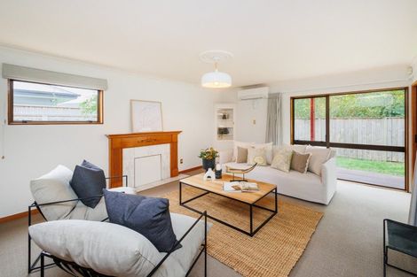 Photo of property in 2 Montgomery Terrace, Hokowhitu, Palmerston North, 4410