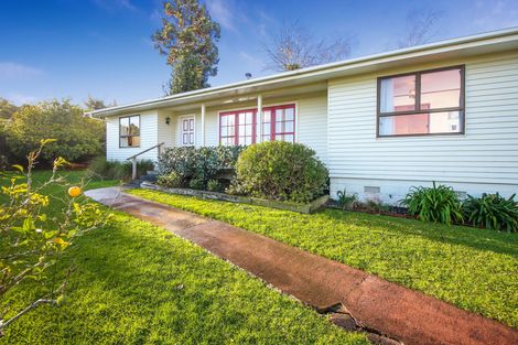 Photo of property in 12 St Catherine Crescent, West Harbour, Auckland, 0618