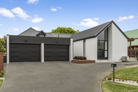 Photo of property in 9 Ringwood Place, Avonhead, Christchurch, 8042