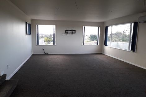 Photo of property in 1 Shackleton Street, New Brighton, Christchurch, 8061