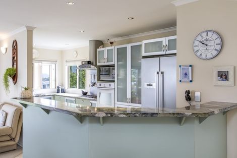 Photo of property in 6/126 Whangaparaoa Road, Red Beach, 0932