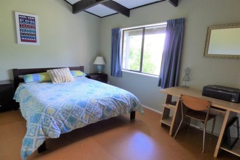 Photo of property in 32 Charles Crescent, Rainbow Point, Taupo, 3330