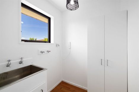 Photo of property in 20 Sawtell Place, Northcote, Christchurch, 8052