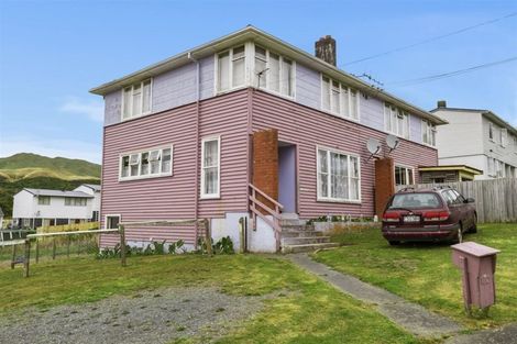 Photo of property in 78-80 Leicester Street, Cannons Creek, Porirua, 5024